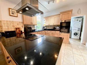Kitchen/Diner- click for photo gallery